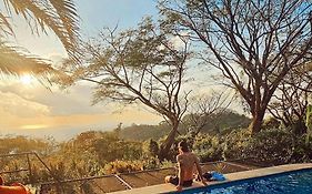 Lodge Mirador - Great Swimming pool - Kitchen - BBQ - Netflix